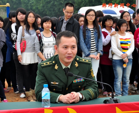 我院举行2014年度应急突发事件疏散演练